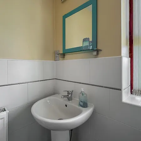 Shalom 펜션 휫비